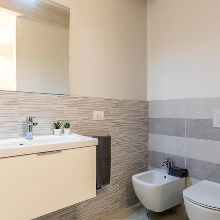 Al Castello -Appartamento Fresco E Ben Isolato Casa de Férias Calolziocorte