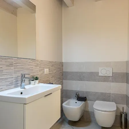 Al Castello -Appartamento Fresco E Ben Isolato Calolziocorte