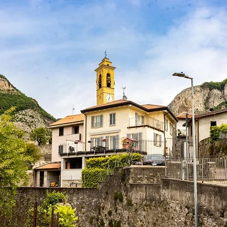 Al Castello -Appartamento Fresco E Ben Isolato Casa de Férias