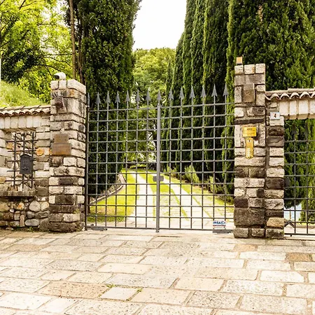 Casa de Férias Al Castello -Appartamento Fresco E Ben Isolato *
